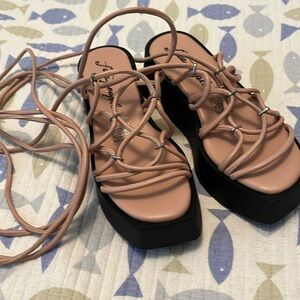 Free people tan sandals size 6